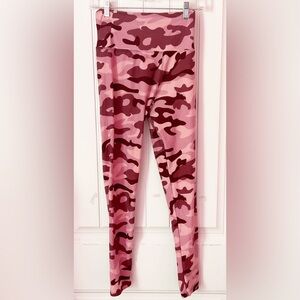 Pink Camo-print Leggings